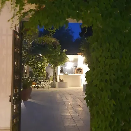 Antico Ulivo לינה וארוחת בוקר 4*