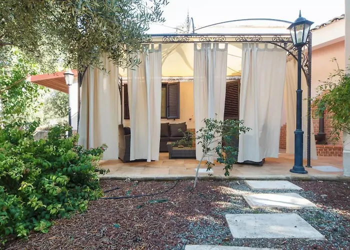 Antico Ulivo Bed & Breakfast 4*